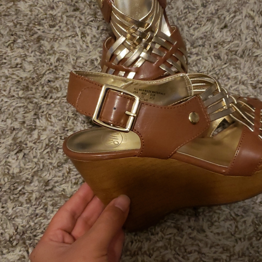 Wedges - Picture 4 of 5